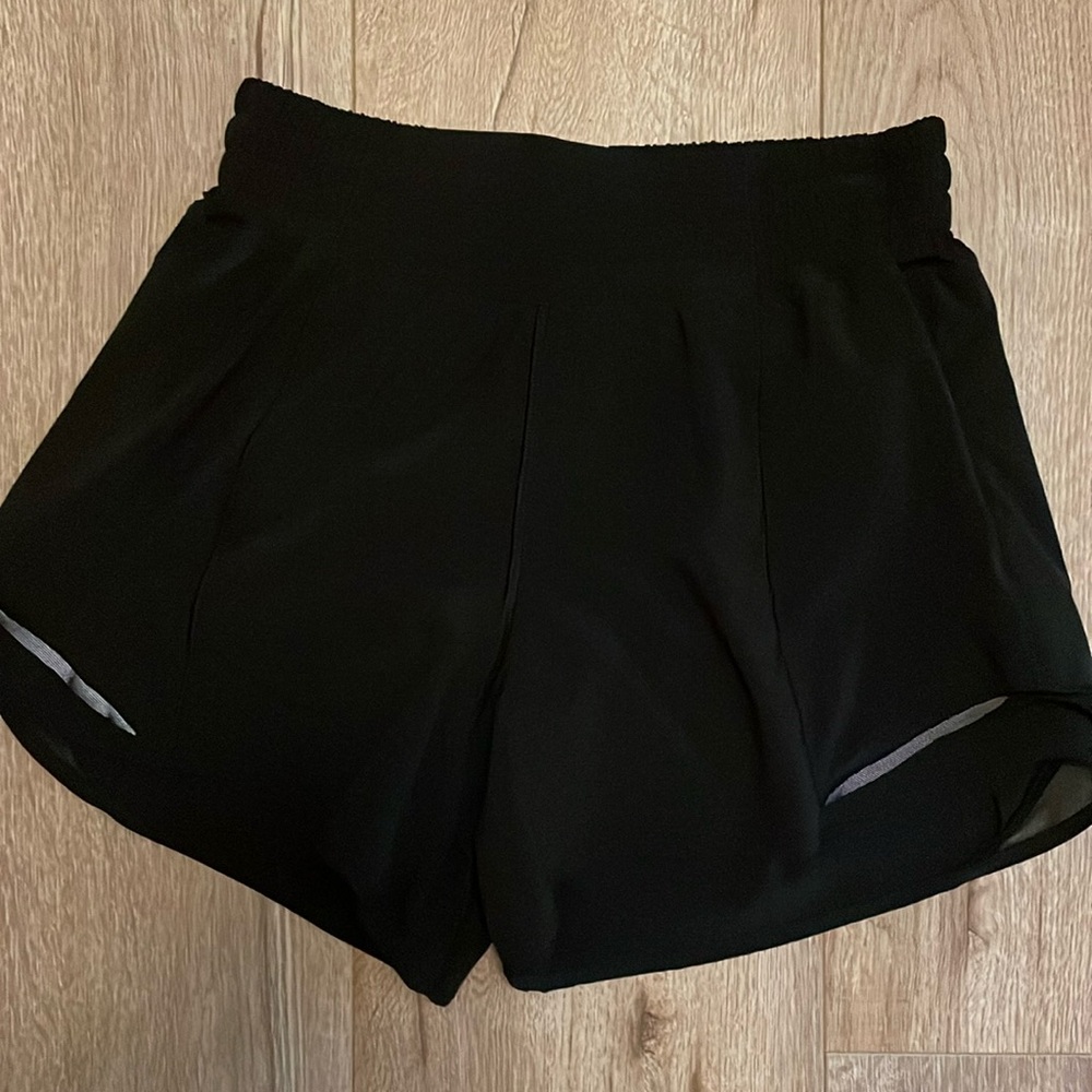 Lululemon Hotty Hot High Rise 4”
